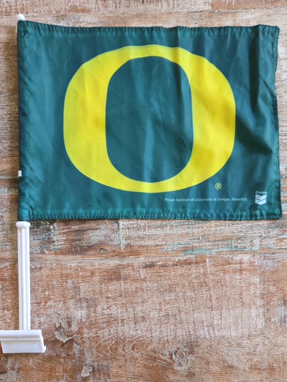 University of Oregon Ducks Car Flag 16”x12” Chevron Sponsor New (BIN 011)